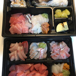 よねさん - 冬のマグロになってきました。脂がすごい！この時期によねさんのマグロが食べられないのは悔しいですね。