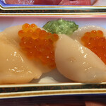 よねさん - このホタテはびっくり。でかいし甘い。