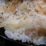 とんぼ - 丼ツユの滲み具合♪