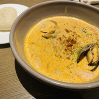 COLONIAL BEACH 横浜ハンマーヘッド - 