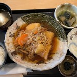 Oosaka Kokusai Kouryuu Senta Kafe&Resutoran - ごろっとじゃが芋の肉じゃが定食