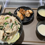 Densetsu No Sutadonya - 塩すた丼＆ニンニクから揚げ追加