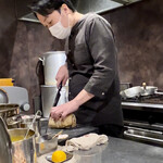 めん 呼白 - 調理風景