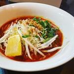 酒とタイ料理 センチャン - カノムジーン・ナムギャウ