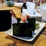 岸田屋 - おにぎりも撮らせてもらいました。デカイ