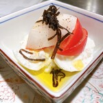 1-1&therooftop - フルーツトマトとブラータチーズと梨と塩昆布と。どれを組み合わせても間違いないです。