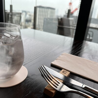 R restaurant & bar - 