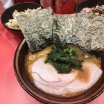 横浜家系総本山 吉村家直系店 ラーメン内田家 - 