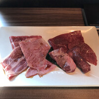焼肉うしごろ 新宿三丁目店 - 