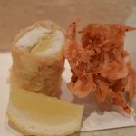 割烹 なり田 - 桜えびのかき揚げ　平目とあわふの天ぷら