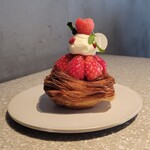 PATISSERIE ASAKO IWAYANAGI - いちごのデニッシュ