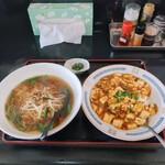 中華料理 暖龍 - ラーメンセット(台湾ラーメン＋麻婆丼)