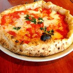 Pizzeria Cavallo - マルゲリータアップ