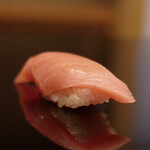 鮨 あらい - 小泊　腹中トロ