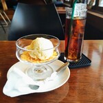オンカフェ - バニラアイス アイス紅茶550円