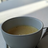 シグネチャー - 南瓜のスープ。レモン果汁で、後味に酸味と爽やかさを。和フレンチだったら、スダチ入れるんだろうな(笑)栗のクリーム加えると、まろやか美味しい。
