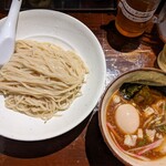 自家製麺つけ麺 紅葉 - 料理写真:味玉清湯つけ麺  細麺      960円
