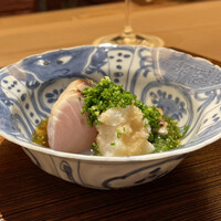 室町 唯 - 