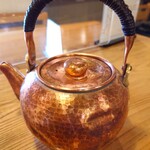 吾妻橋 やぶそば - 蕎麦湯の入った鉄瓶