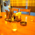 洋食 おがわ - 店内