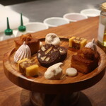 IZA - ミニャルディーズ