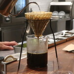 IZA - シェフ自らペーパードリップ