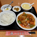 横浜中華街 景珍樓 - サービスランチ(スブタ)