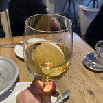 ピッツェリア イル・タンブレッロ - 2杯目はサッパリ系の白ワイン