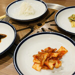 漢江 - 石焼ビビンパについてきたおかず