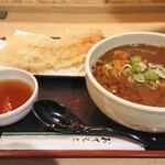 Teuchi Soba Sakura - 濃厚肉カレーそば ¥950◇別盛り海老天 ¥300