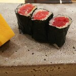 鮨 神楽 - まぐろたっぷりの鉄火巻きとふわふわの卵焼き