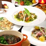 bistro ballon - 美食自慢の隠れ家ビストロ　　シェフがその日仕入れた素材でその日のオススメを決めOPEN直前にボードに書き込みます。