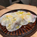 SWALLOW TOKI - カブで全面覆われてます