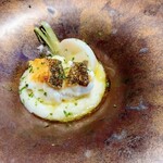 La Brianza - アオハタグリル蕪のピュレすだちの泡。蕪のピュレのソースがふんわりやわらかな甘みで美味しくて印象的だったな～(*˘︶˘*).｡.:*♡またいただきたいな