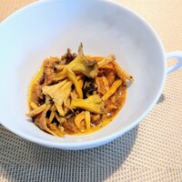 La Brianza - シャントレルローストモルツェッロ。シャキシャキ舞茸のような食感が楽しい普段はお目にかかれない希少なきのこいただけて嬉しい♡ ピリ辛モルツェッロ定期的に食べたくなる大好きメニュー