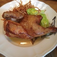 イノーヴェ - 若鶏のロースト。鳥半身！超ボリューミー！！