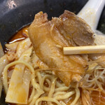 麺飯店 マラマラ - チャーシューは溶けるタイプ