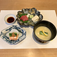 京料理 貴与次郎 - 先付け（小かぶら・ほおば味噌・海老） / まぐろ・生湯葉 / 白味噌