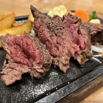 熟成牛ステーキ＆プレミアムハンバーグ Gottie'sBEEF - 