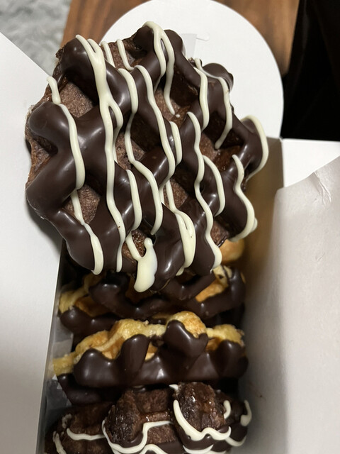 Maneken Senri Chuo Ten photo 3