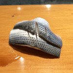 嶋鮨 - こはだ。独特の香りがたまりません