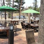 ドッグデプトガーデン - バーベキューができる席