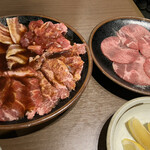 Sumibi Yakiniku Ya Sakai - ファミリーセット　4818円のお肉