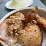 ジー マドラス - からあげカレー　750円　ベーコンエッグ　150円