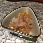 鳴子ホテル - 軟骨を梅で和えたやつ。やたら美味しい。