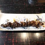 田舎庵 小倉本店 - 肝焼605円。くさみは一切なく、こんがりと焼かれていて、本当に美味しい一本