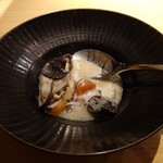 RISTORANTE IL NODO - ③牡蠣と柿とホエー　シイタケと小田原トリュフ