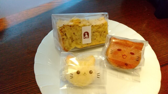 猫神シフォンケーキ ねこるん - 北丸森/ケーキ | 食べログ