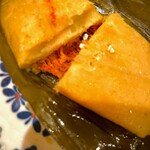 サルシータ - バナナの皮を開けるのが楽しい豚肉タマーレス