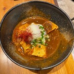 ばち巣鴨 - ラムカレー純豆腐